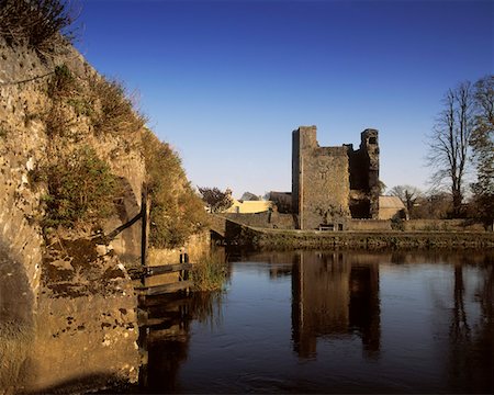 simsearch:832-03639876,k - Leighlinbridge Castle, Co Carlow, Ireland Stock Photo - Rights-Managed, Code: 832-02252426