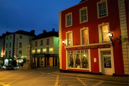 New Ross, County Wexford, Ireland; Town centre Stock Photo - Rights-Managed, Code: 832-03232988