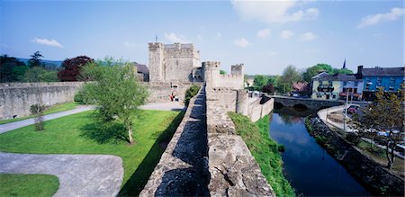 Cahir Castle, County Tipperary, Ireland; 12th Century castle and courtyard Stock Photo - Rights-Managed, Code: 832-03233128