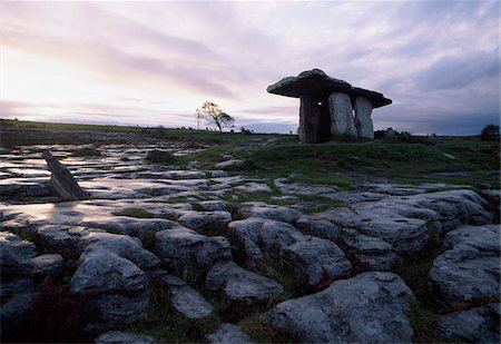 Poulnabrone Dolmen, Co Clare, Ireland;  Neolithic portal tomb Stock Photo - Rights-Managed, Code: 832-03233560