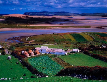 simsearch:832-03232823,k - Cottages at Gortahork, Co Donegal, Ireland Stock Photo - Rights-Managed, Code: 832-03359028