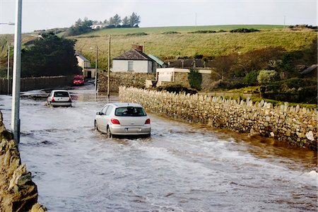simsearch:832-03639876,k - Co Waterford, Ireland, Cars Driving On A Flooded Road Stock Photo - Rights-Managed, Code: 832-03639358