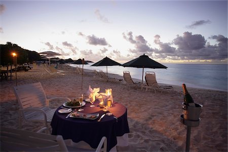 romantic beach sunset - Romantic candlelit meal on the beach Stock Photo - Rights-Managed, Code: 832-03724320