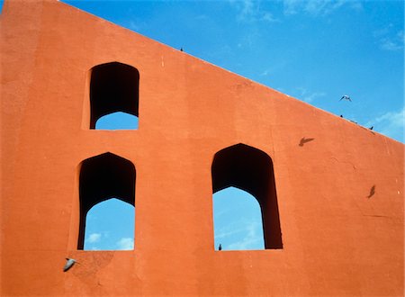 Jantar Mantar with birds, close up Stock Photo - Rights-Managed, Code: 832-03723917