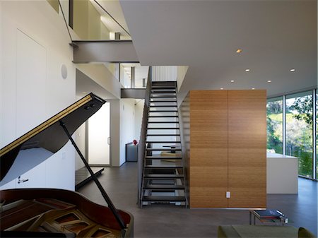 simsearch:845-06008034,k - Grand piano in double height open plan entrance hall of Briarcrest House, Beverly Hills, California, USA. Architects: SPF Architects Stock Photo - Rights-Managed, Code: 845-05837898