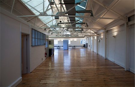 Interior of commercial office space, The Factory, Acre Road. Photographie de stock - Rights-Managed, Code: 845-07561423