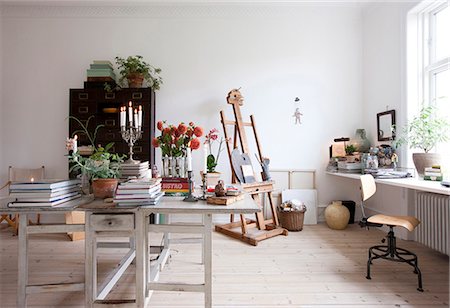 Artists studio in bohemian apartment Stock Photo - Rights-Managed, Code: 845-07561473