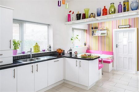 simsearch:6118-08521776,k - Interior view of a Victorian terraced house in South Tyneside, UK. The kitchen. Stock Photo - Rights-Managed, Code: 845-08939777