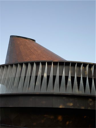 simsearch:845-02727740,k - Serpentine Pavilion, Serpentine Gallery, Hyde Park, Londres. 2007. Architecte : Olafur Eliasson et Kjetil Thorsen. Photographie de stock - Rights-Managed, Code: 845-02725699