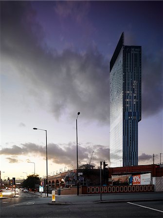 simsearch:845-02727361,k - Hilton Hotel Tower, 303 Deansgate, Manchester. Architect: Ian Simpson Architects. Stock Photo - Rights-Managed, Code: 845-02727264