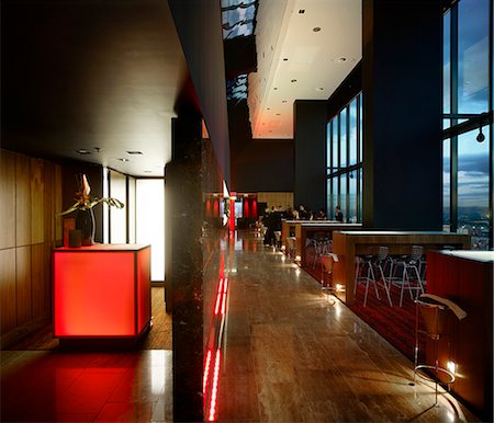 people restaurant lights interior - Hilton Hotel Tower, 303 Deansgate, Manchester. Architect: Ian Simpson Architects. Stock Photo - Rights-Managed, Code: 845-02727312