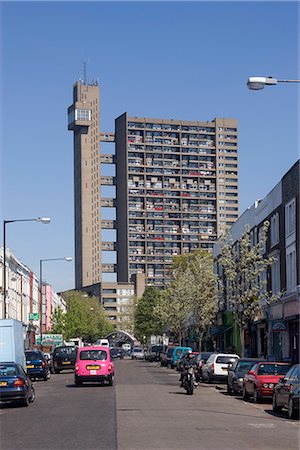 simsearch:845-02727361,k - Trellick Tower, Kensington, London. Architect: Erno Goldfinger Stock Photo - Rights-Managed, Code: 845-02727361