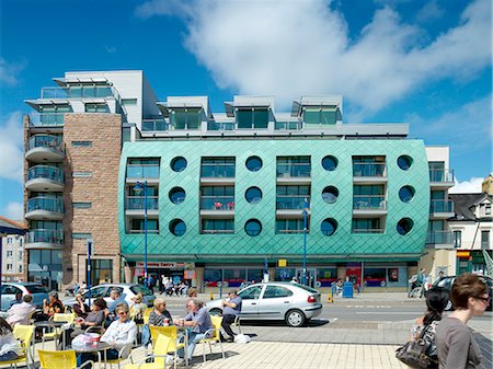 simsearch:845-02727361,k - Esplanade House, the Esplanade, Porthcawl, South Wales. Architect: Stride Treglown Davies Stock Photo - Rights-Managed, Code: 845-02727550