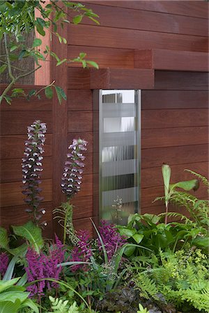 simsearch:845-02727740,k - Jardin : Éléments formels, 2008 Hampton Court Flower Show, Angleterre. Concepteur : Noel Duffy Photographie de stock - Rights-Managed, Code: 845-02727703