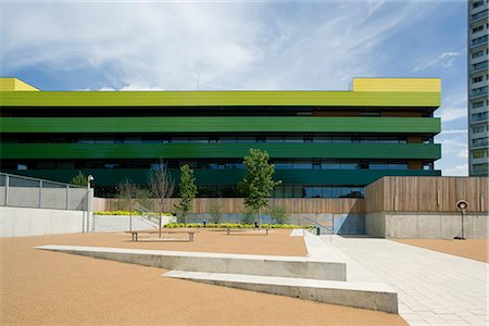 Westminster Academy at the Naim Dangor Centre, London, England. Architect: Allford Hall Monaghan Morris. Stock Photo - Rights-Managed, Code: 845-02727799