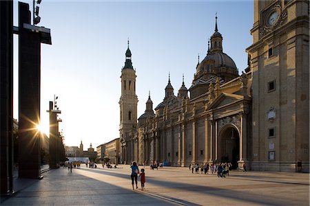 Basilica-Cathedral of Our Lady of the Pillar, Zaragoza. Architect: Ventura Rodriguez. Stock Photo - Rights-Managed, Code: 845-02727849
