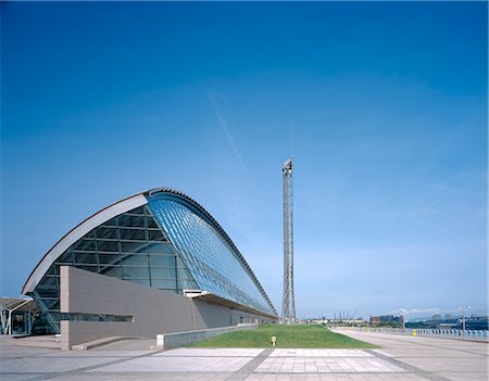 exhibition - Glasgow Science Centre, Scotland. Science Mall and Tower. Architect: Building Design Partnership Stock Photo - Rights-Managed, Code: 845-02728517