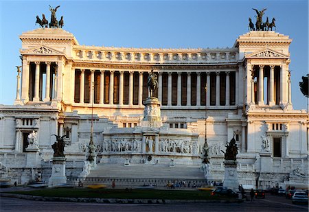 Victor Emmanuel II Monument. 1885 -1911. Architect: Sacconi. Stock Photo - Rights-Managed, Code: 845-02729781