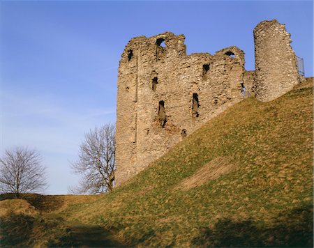 simsearch:845-03464660,k - Clun Castle. view of the Great Tower. Foto de stock - Con derechos protegidos, Código: 845-03464702