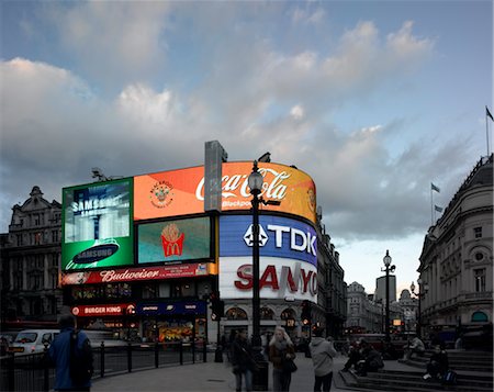 simsearch:400-05706130,k - Piccadilly Circus, London at dusk. Stock Photo - Rights-Managed, Code: 845-03463471