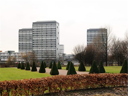 Glasgow Housing Association GHA The Gorbals, Glasgow. Refurbishment of the tower blocks at the Gorbals by Wates Living Space Stock Photo - Rights-Managed, Code: 845-03553223