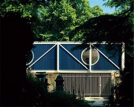 facade - Architect's own house by Highgate Cemetery.  Architects: John Winter Stock Photo - Rights-Managed, Code: 845-03553284