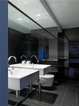 simsearch:845-07561516,k - Modern bathroom. Architects: Mackay and Partners LLP Stock Photo - Rights-Managed, Code: 845-03720763