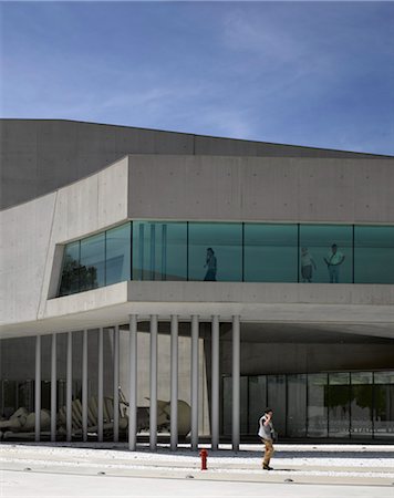 Cantilever elevation at the MAXXI, National Museum of 21st Century Arts, Rome. Architects: Zaha Hadid Architects Stock Photo - Rights-Managed, Code: 845-03720824