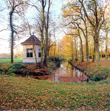 estate - Drenthe, canal and pavillion on Overcinge Estate near Havelte. Stock Photo - Rights-Managed, Code: 845-03720977