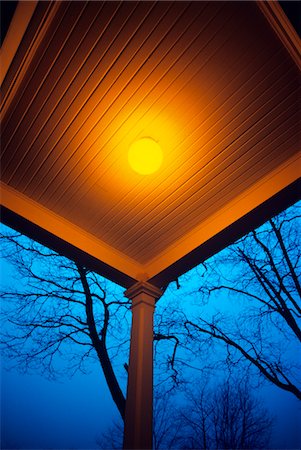 simsearch:846-05646687,k - LIGHT ON PORCH ROOF Stock Photo - Rights-Managed, Code: 846-05645735