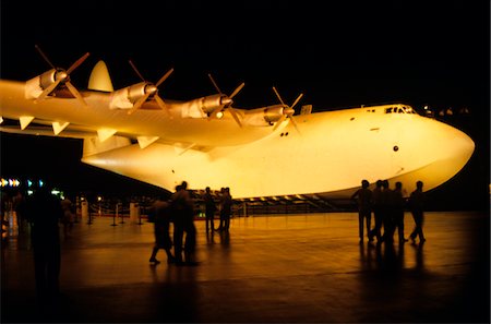 1990s SPRUCE GOOSE ON DISPLAY AT NIGHT LONG BEACH CALIFORNIA USA Stock Photo - Rights-Managed, Code: 846-05645751