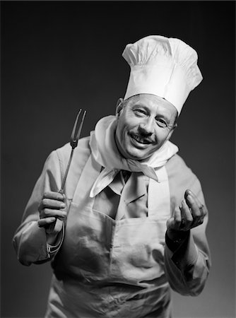 simsearch:846-06111868,k - 1950s MAN CHEF SMILING WITH EXPRESSIVE HANDS LOOKING AT CAMERA INDOOR Stock Photo - Rights-Managed, Code: 846-05646214