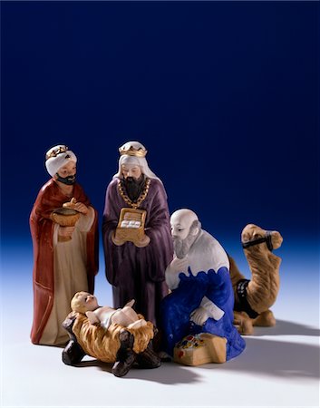 simsearch:846-03165636,k - STILL LIFE OF NATIVITY SCENE WITH THREE WISE MEN AND BABY JESUS Stock Photo - Rights-Managed, Code: 846-05647589