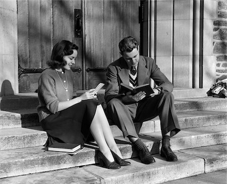 simsearch:846-02793798,k - 1940s YOUNG COUPLE SITTING ON STEPS WITH SCHOOLBOOKS AND PAPERS SMILING OUTDOOR Stock Photo - Rights-Managed, Code: 846-05648426