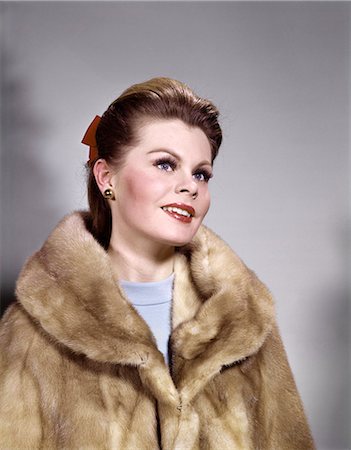 simsearch:846-07200135,k - 1960s SMILING WOMAN WEARING FUR MINK COAT Stock Photo - Rights-Managed, Code: 846-08140053