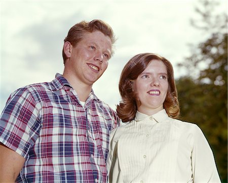 simsearch:846-05648202,k - 1960s SMILING YOUNG TEENAGE COUPLE BOY WEARING MADRAS PLAID SHIRT GIRL WHITE BLOUSE Stock Photo - Rights-Managed, Code: 846-09161504