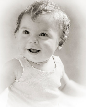 1930s PORTRAIT OF SMILING BABY GIRL  WEARING COTTON TANK TEE SHIRT CURL ON HER FOREHEAD Stock Photo - Rights-Managed, Code: 846-09181547