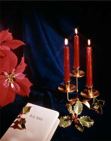 simsearch:846-03165636,k - 1970s RETRO BIBLE CANDLES HOLLY POINSETTIA Stock Photo - Rights-Managed, Code: 846-02795322