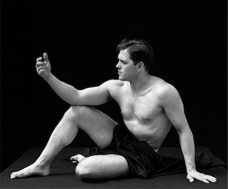 1920s MAN SEMI NUDE SITTING CLASSICAL POSE RETRO VINTAGE Stock Photo - Rights-Managed, Code: 846-02795677