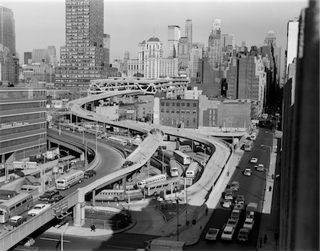 simsearch:846-02792671,k - 1960s OVERHEAD OF PORT AUTHORITY RAMPS IN NEW YORK CITY Stock Photo - Rights-Managed, Code: 846-02796600