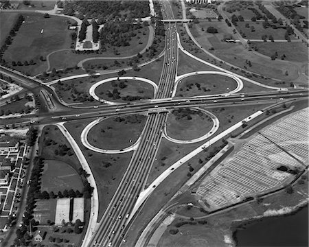 1950s 1960s AERIAL CLOVERLEAF HIGHWAY INTERSECTION GRAND CENTRAL PARKWAY FLUSHING MEADOW PARK QUEENS NEW YORK Stock Photo - Rights-Managed, Code: 846-02796685