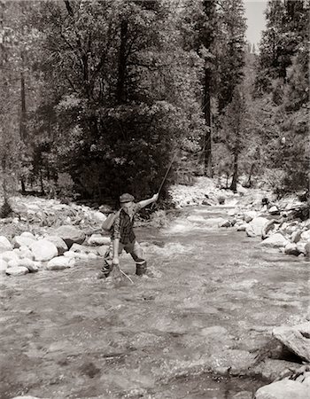 retro fishing - MAN FLY FISHING IN STREAM Stock Photo - Rights-Managed, Code: 846-02791700