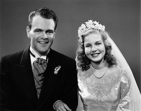 silk flower - 1940s PORTRAIT OF BRIDE & GROOM Stock Photo - Rights-Managed, Code: 846-02792070