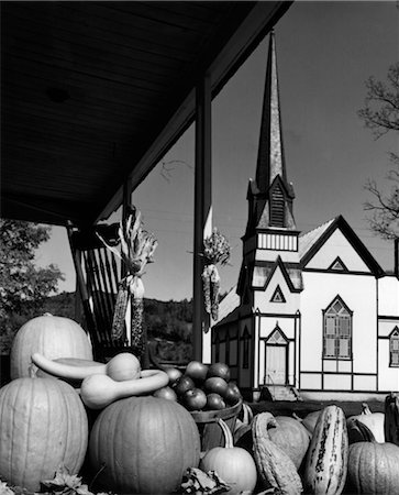 simsearch:846-03164224,k - 1960s FALL HARVEST FRUITS & VEGETABLES WITH COUNTRY CHURCH IN BACKGROUND Stock Photo - Rights-Managed, Code: 846-02792185