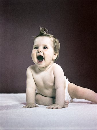 1940s 1950s LAUGHING HAPPY BABY Foto de stock - Con derechos protegidos, Código: 846-02793948