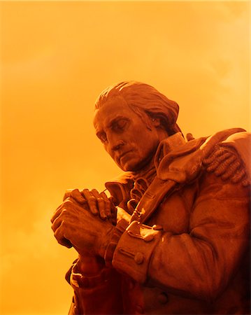 STATUE GEORGE WASHINGTON IN PRAYER Stock Photo - Rights-Managed, Code: 846-03164632