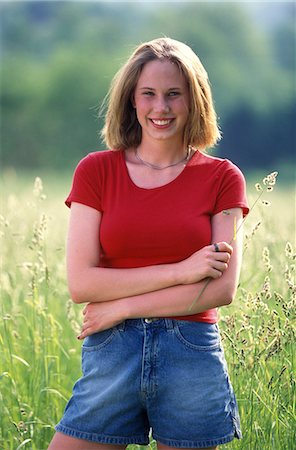 1990s PORTRAIT OF SMILING TEENAGE GIRL Stock Photo - Rights-Managed, Code: 846-03164836
