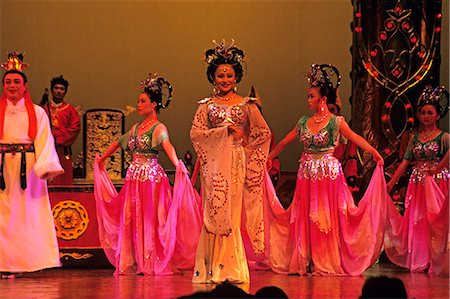 XIAN, CHINA TANG DYNASTY SHOW DANCERS AND SINGERS Stock Photo - Rights-Managed, Code: 846-03165394