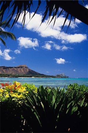 diamond head - DIAMOND HEAD ON WAIKIKI BEACH OAHU, HAWAII Stock Photo - Rights-Managed, Code: 846-03165706