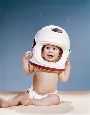 release - 1960s BABY WEARING STYROFOAM ASTRONAUT HELMET Stock Photo - Rights-Managed, Code: 846-03163883